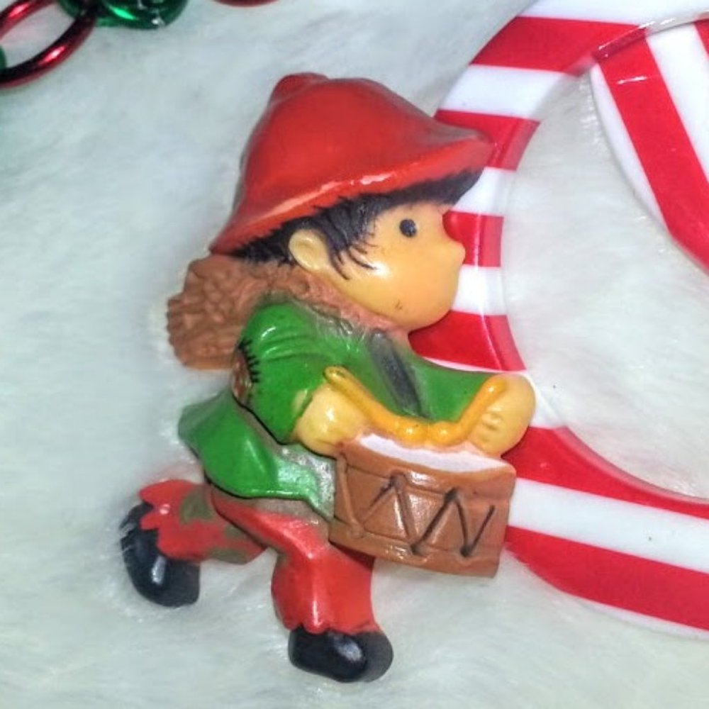 Vintage 1970's Hallmark Little Drummer Boy Collectible pin 2"